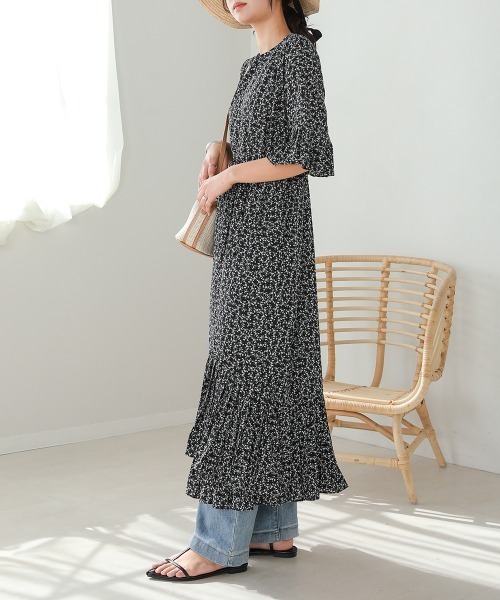 MSGM 変形アシメ プリーツ ワンピース 背中開き イタリア 42 未使用級 MSGM 変形アシメ プリーツ ワンピース 背中開き イタリア 42 未