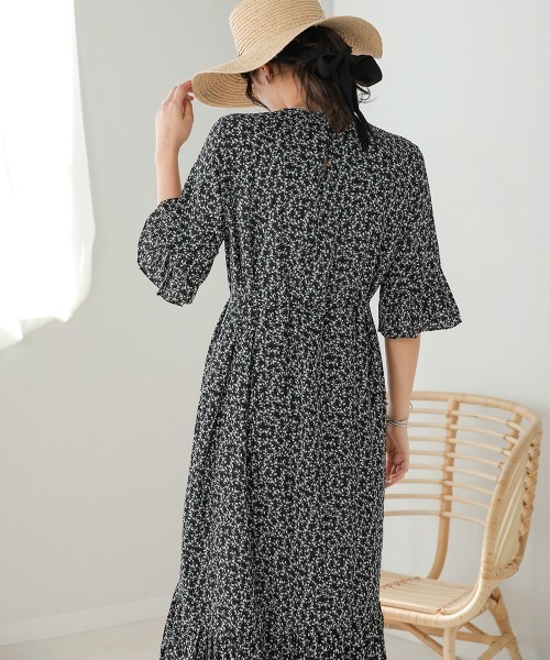 Bab（バブ）の「裾アシメプリーツワンピース（ワンピース・レディース・ライトブルー/オフホワイト/ブラック・M）」の12枚目の写真