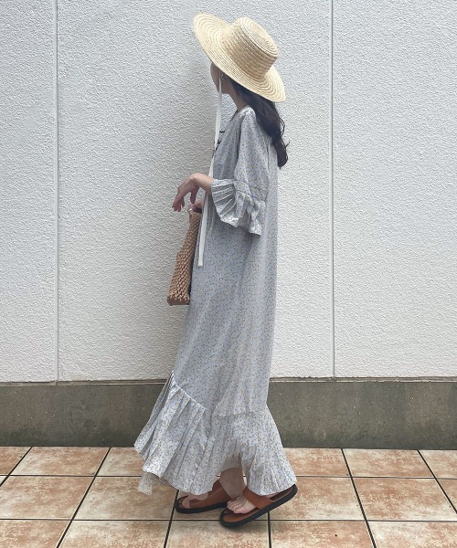 Bab（バブ）の「裾アシメプリーツワンピース（ワンピース・レディース・ライトブルー/オフホワイト/ブラック・M）」の20枚目の写真