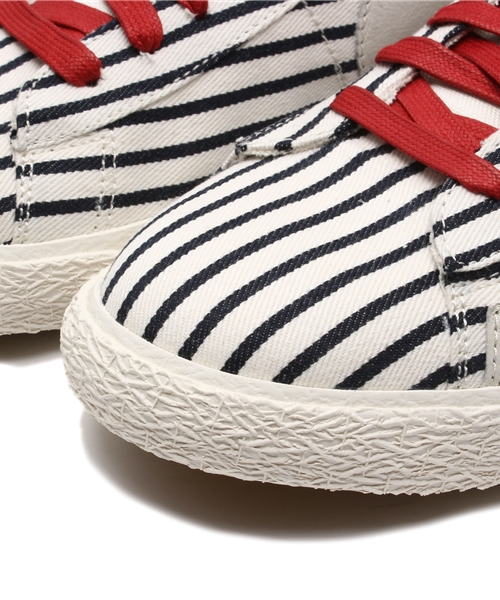 NIKE SPORTSWEAR（ナイキスポーツウェアー）の「ユニセックス ナイキ ブレイザー プレミアムビンテージ NIKE BLAZER MID PRM VNTG QS 638322-100（スニーカー・メンズ・ホワイト・26.5cm/28cm/29cm/27cm/23.5cm/24.5cm/24cm/26cm/28.5cm/27.5cm/23cm）」の8枚目の写真