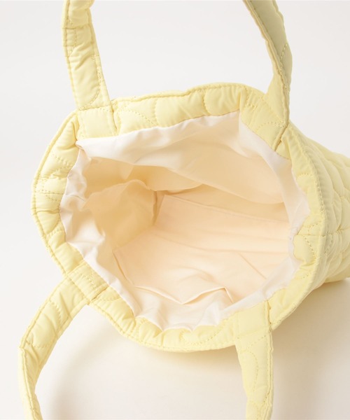 apres jour clair（アプレジュールクレア）の「【apres jour clair×ARIAZ】フラワーキルティングバッグ（ハンドバッグ・レディース・ライトブラウン/イエロー/ミント/アイボリー・FREE）」の10枚目の写真