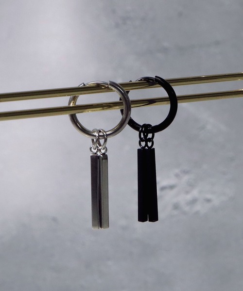 SBG（エスビー）の「SBG バーデザインピアス/イヤリング（ピアス（片耳用）・メンズ・シルバー系その他/ブラック/ブラック系その他/シルバー・FREE）」の5枚目の写真