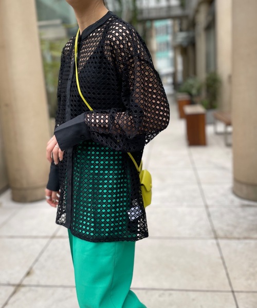 mi via loca（ミヴィアロカ）の「メッシュバンドカラーシャツ（シャツ/ブラウス・レディース・オフホワイト/グレー/ブラック・FREE）」の15枚目の写真