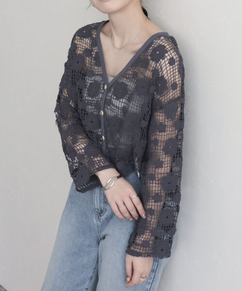 fredy emue(フレディエミュ)の「コットンレース前開きカーディガン(カーディガン/ボレロ・レディース・チャコールグレー/アイボリー・38)」の16枚目の写真