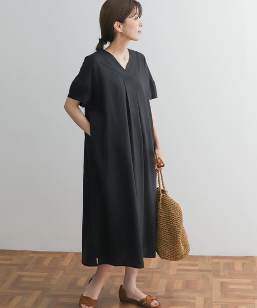 リネンレーヨンVネックミディワンピース