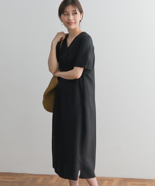 リネンレーヨンVネックミディワンピース