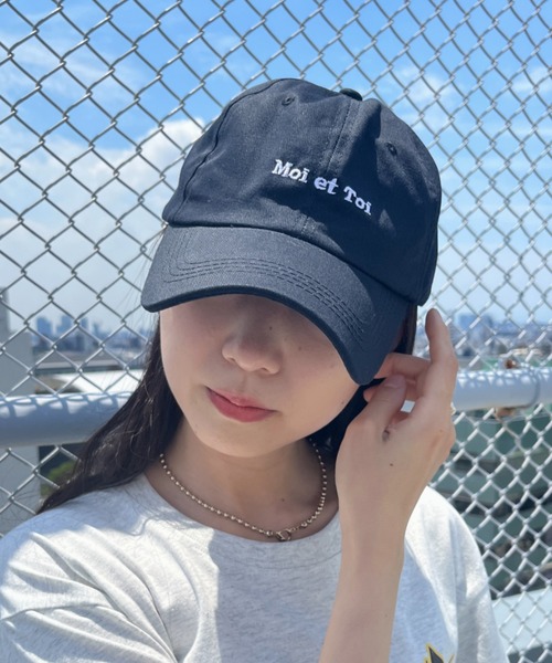 CLEA(クレア)の「【全6色】Moi et Toi ロゴ刺繍カラーキャップ(キャップ・レディース・ブラック/ライトピンク/ライトベージュ/オレンジ/ベージュ/ピンク・FREE)」の20枚目の写真