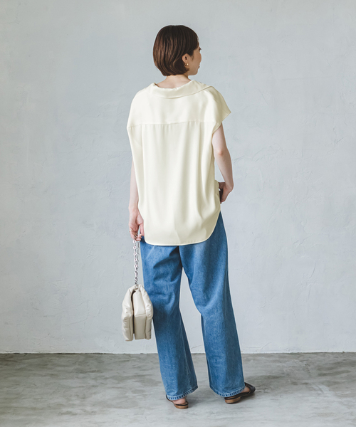 Noble（ノーブル）の「バックサテンフレンチスリーブシャツ