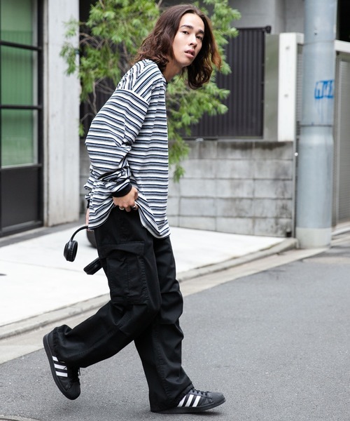 WEGO(ウィゴー)の「WEGO/ベロアボーダーワンポイントロンT(Tシャツ/カットソー・メンズ・ブラック系その他5/ホワイト系その他5・MEDIUM/LARGE)」の3枚目の写真