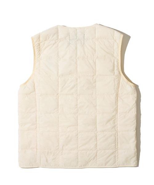 TAION（タイオン）の「【TAION / タイオン】V NECK BUTTON DOWN VEST / インナーダウンベスト TAION-W001（ダウンベスト・レディース・ブラック/カーキ/チャコールグレー/グレー/オフホワイト/サンドベージュ/ネイビー/ライトグレー/セージグリーン・SMALL/MEDIUM/LARGE/X-LARGE/XX-LARGE）」の11枚目の写真