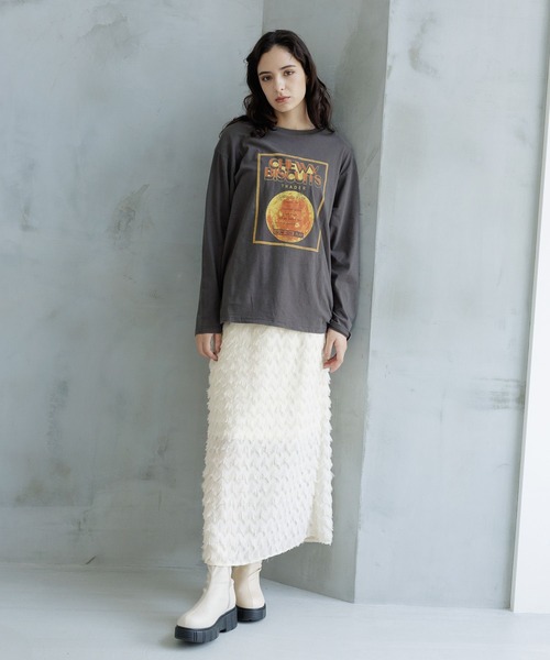 LAKOLE(ラコレ)の「グラフィックプリント長袖TEE / 976017(Tシャツ/カットソー・レディース・ホワイト系その他6/グレー系9/チャコール/オフホワイト・MEDIUM/SMALL)」の5枚目の写真