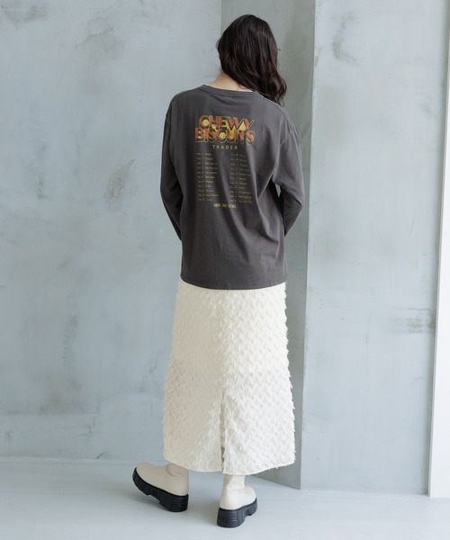 LAKOLE(ラコレ)の「グラフィックプリント長袖TEE / 976017(Tシャツ/カットソー・レディース・ホワイト系その他6/グレー系9/チャコール/オフホワイト・MEDIUM/SMALL)」の6枚目の写真
