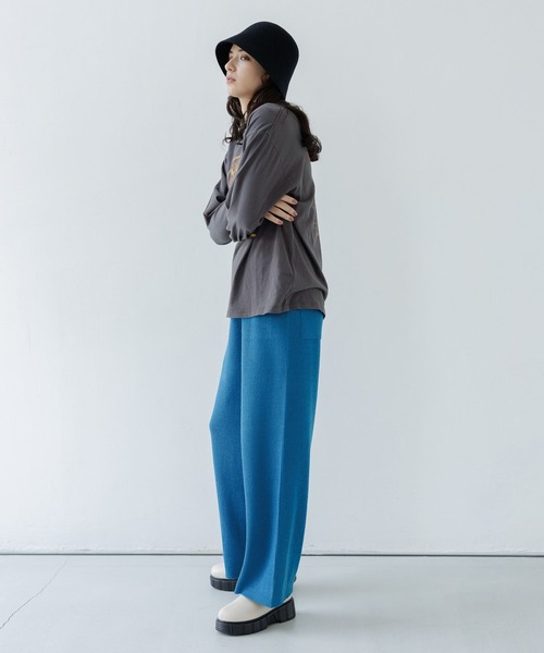 LAKOLE(ラコレ)の「グラフィックプリント長袖TEE / 976017(Tシャツ/カットソー・レディース・ホワイト系その他6/グレー系9/チャコール/オフホワイト・MEDIUM/SMALL)」の7枚目の写真