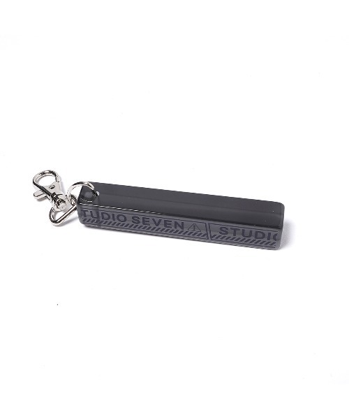 STUDIO SEVEN(スタジオ セブン)の「Caution Logo Acrylic Key Holder【STUDIOSEVEN/スタジオセブン】(その他雑貨・メンズ・ブラック/ホワイト・FREE)」の3枚目の写真