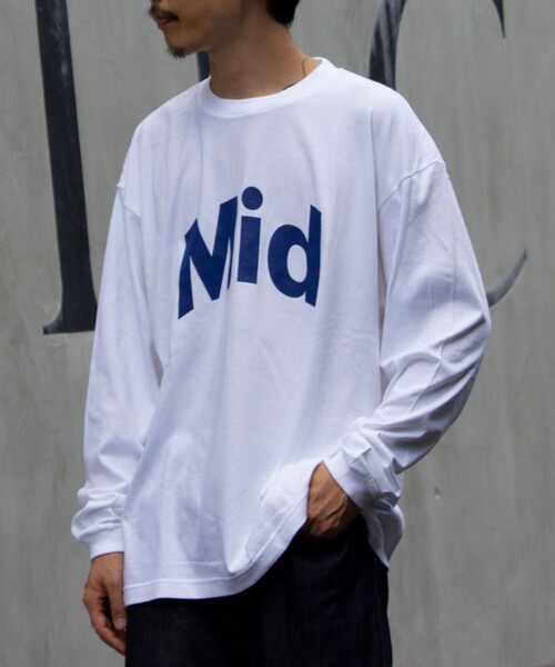 GLOSTER(グロスター)の「【GLOSTER/グロスター】Mid M/W ロゴロンT オーバーサイズ プリントT(Tシャツ/カットソー・メンズ・ホワイト系その他/ブラック系その他/ホワイト系その他2/ブラック系その他2・M/L)」の2枚目の写真