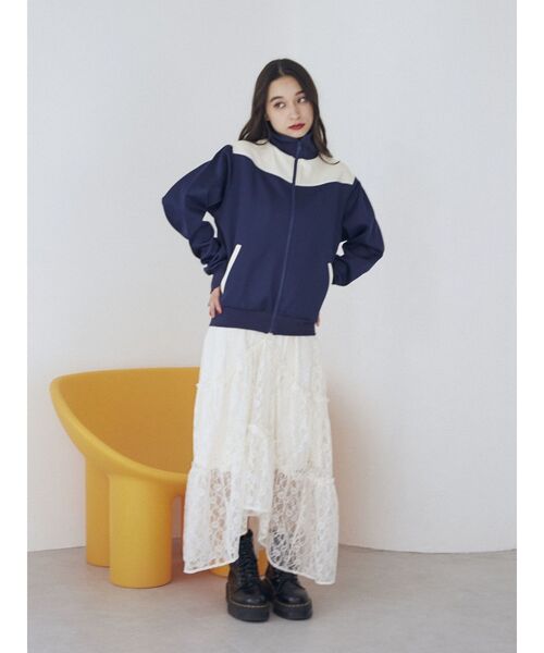 jouetie（ジュエティ）の「バイカラートラックジャケット（ジャージ・レディース・アイボリー/ネイビー/グリーン・MEDIUM）」の21枚目の写真