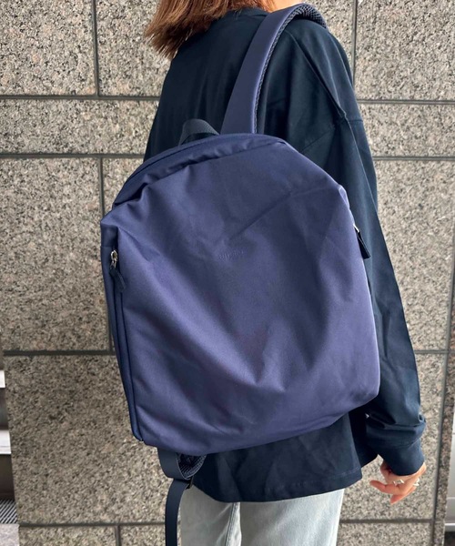 anello(アネロ)の「anello GRANDE / コクーン リュック / GTS1083(バックパック/リュック・レディース・ベージュ系その他/ブラック/ネイビー/アイボリー・ONESIZE)」の2枚目の写真