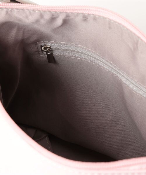 LA VORAGINE（ラ ヴォラジネ）の「配色ショルダー　ナイロンショルダーバッグ（ショルダーバッグ・レディース・グレー/ピンク・FREE）」の4枚目の写真