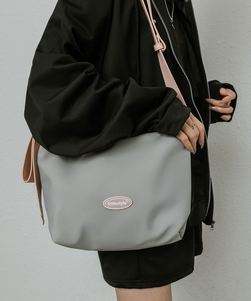 LA VORAGINE（ラ ヴォラジネ）の「配色ショルダー　ナイロンショルダーバッグ（ショルダーバッグ・レディース・グレー/ピンク・FREE）」の17枚目の写真