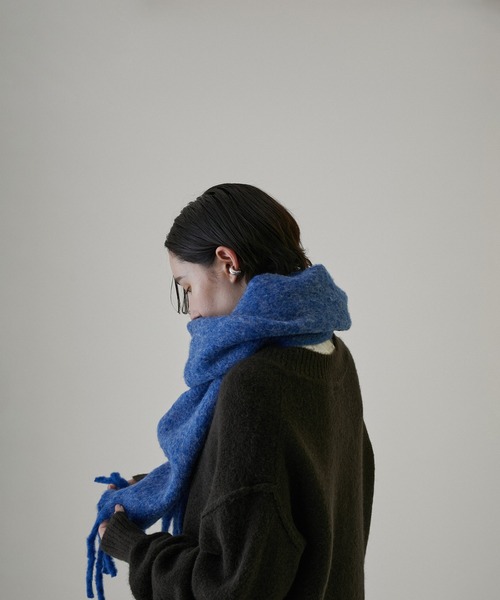 SALON adam et rope'(サロン アダム エ ロペ)の「【WEB限定】ウールミックスシャギーストール(ストール/ショール・レディース・チャコールグレー/ブルー/クリーム/オレンジ/ホワイト・FREE)」の18枚目の写真