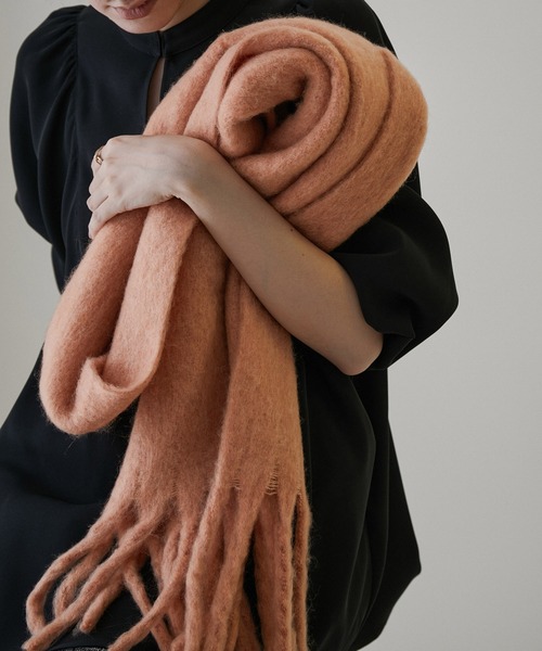 SALON adam et rope'(サロン アダム エ ロペ)の「【WEB限定】ウールミックスシャギーストール(ストール/ショール・レディース・チャコールグレー/ブルー/クリーム/オレンジ/ホワイト・FREE)」の19枚目の写真