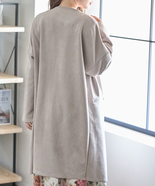 tocco closet(トッコ クローゼット)の「ポケットファスナースエードポンチコーディガン(ノーカラーコート・レディース・ベージュ/グレー/モカ/グレイッシュベージュ・M)」の19枚目の写真