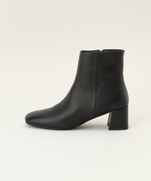 ☆未使用☆La Totalite レメ　アンクルブーツ La TOTALITE（ラトータリテ）の「【REMME/レメ】アンクルブーツ