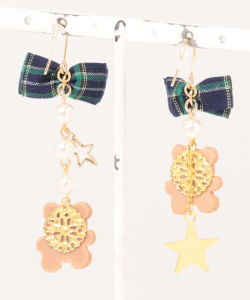 tone(トーン)の「【MUURABBTI】くまちゃんと星のチェックリボンピアス(MA)(ピアス(両耳用)・レディース・レッド/グリーン・FREE)」の8枚目の写真
