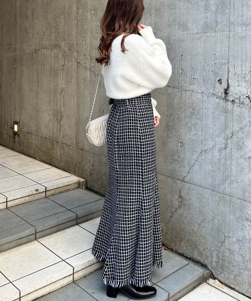 INGNI(イング)の「フェザーヤーンカシュクールクロップドニット(ニット/セーター・レディース・グレー/アイボリー/ピンク・M)」の11枚目の写真