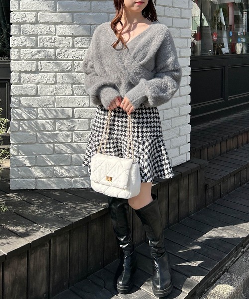 INGNI(イング)の「フェザーヤーンカシュクールクロップドニット(ニット/セーター・レディース・グレー/アイボリー/ピンク・M)」の15枚目の写真