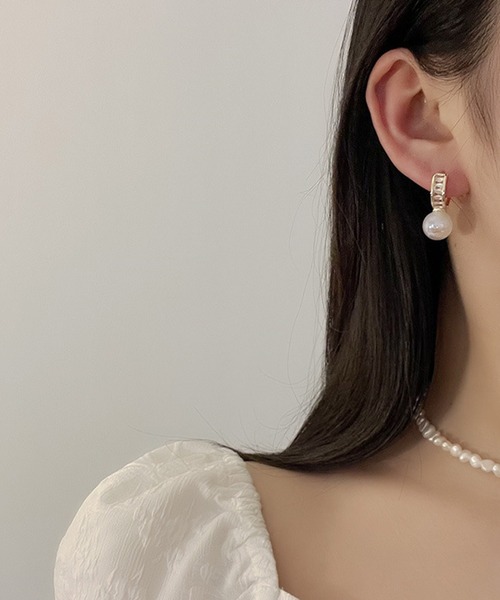 Lace Ladies(レースレディース)の「大粒 パール ビジュー リング ピアス(ピアス(両耳用)・レディース・ピンク/ホワイト・FREE)」の9枚目の写真