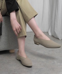 minia（ミニア）の「Vカットニットパンプス（パンプス・レディース）」