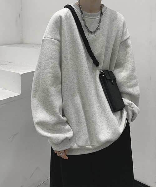 SHEPP(シープ)の「【7色展開】オーバーサイズルーズシルエット カラースウェット ユニセックスプルオーバー裏起毛(スウェット・レディース・パープル/オレンジ/ブラック/ピンク/ダークグレー/ターコイズブルー/アイボリー/ブルー/グレー・L/XL/XXL)」の4枚目の写真