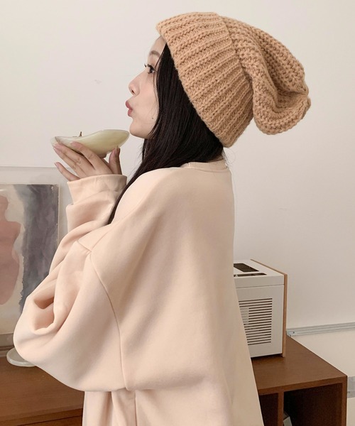SHEPP(シープ)の「【7色展開】オーバーサイズルーズシルエット カラースウェット ユニセックスプルオーバー裏起毛(スウェット・レディース・パープル/オレンジ/ブラック/ピンク/ダークグレー/ターコイズブルー/アイボリー/ブルー/グレー・L/XL/XXL)」の2枚目の写真