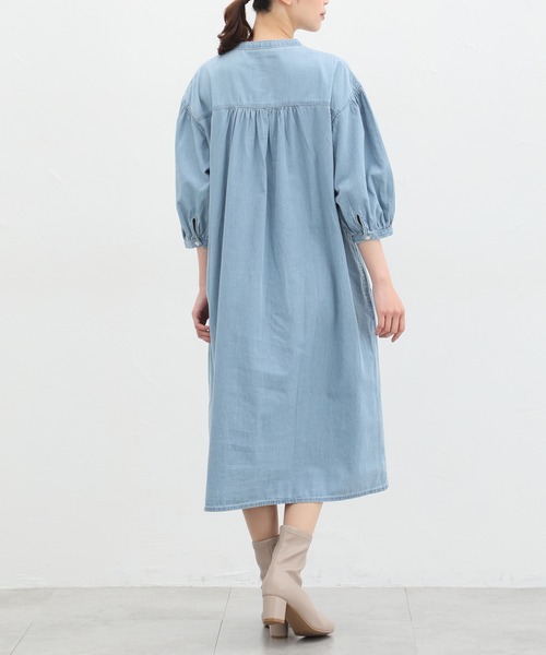 Honeys（ハニーズ）の「７分袖デニムマオカラーシャツワンピース（シャツワンピース・レディース・ライトブルー/ライトインディゴブルー・S/M/L/LL/3L）」の13枚目の写真