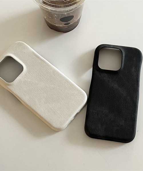 lit.Cy（リットシー）の「デニムファブリックスマホケース　iPhoneケース（スマホケース/カバー・メンズ・ネイビー/ブラック/オフホワイト/ブルー・iPhone 14/iPhone 13 Pro/iPhone 13/iPhone 15 Pro/iPhone 15/iPhone 14 Pro）」の8枚目の写真