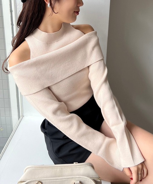 one after another NICE CLAUP（ワンアフターアナザーナイスクラップ）の「肩あきオフショルニット（ニット/セーター・レディース・オフホワイト/グレー/ベージュ/ホワイト×ブラック・FREE）」の17枚目の写真