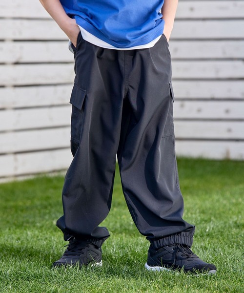 GLOBAL WORK（グローバルワーク）の「エアかるカーゴパンツ/990895（カーゴパンツ・キッズ・ブラック/カーキ・120cm/130cm/140cm/150cm/160cm/170cm）」の3枚目の写真