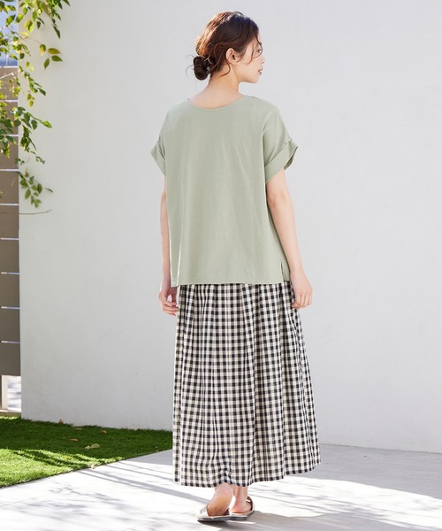Viola e Viola(ヴィオラエヴィオラ)の「さらひやりコットン 前後2WAYトップス(Tシャツ/カットソー・レディース・ホワイト/ブラック/グレイッシュブルー/ミント/モカ・M/L/LL/3L/4L/5L)」の15枚目の写真