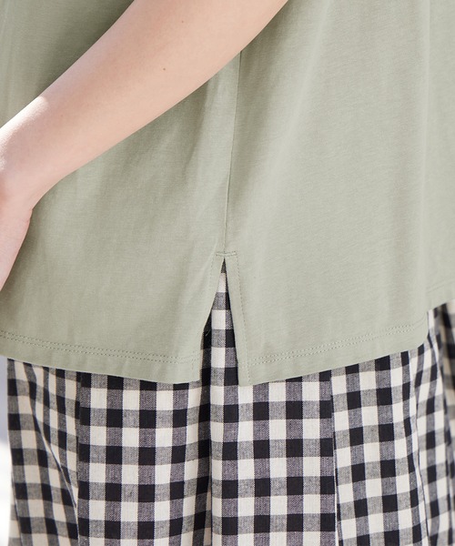 Viola e Viola(ヴィオラエヴィオラ)の「さらひやりコットン 前後2WAYトップス(Tシャツ/カットソー・レディース・ホワイト/ブラック/グレイッシュブルー/ミント/モカ・M/L/LL/3L/4L/5L)」の17枚目の写真