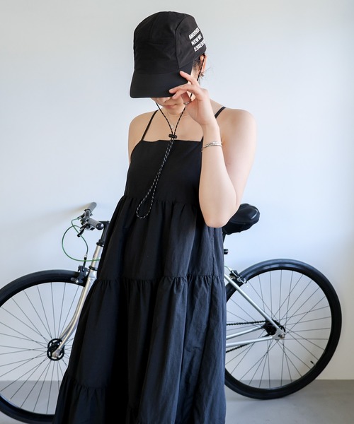 ANME(アンメ)の「バックリボンティアードキャミワンピース(ワンピース・レディース・グレー/ブラック/カーキ・M)」の11枚目の写真