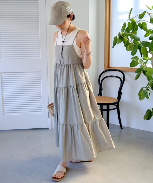 ANME(アンメ)の「バックリボンティアードキャミワンピース(ワンピース・レディース・グレー/ブラック/カーキ・M)」の17枚目の写真