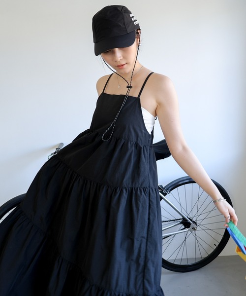 ANME(アンメ)の「バックリボンティアードキャミワンピース(ワンピース・レディース・グレー/ブラック/カーキ・M)」の4枚目の写真