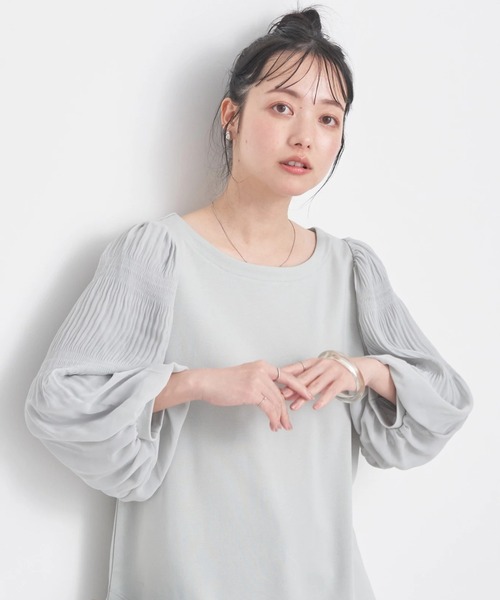 earth music&ecology（アースミュージックアンドエコロジー）の「マジョリカプリーツプルオーバー（Tシャツ/カットソー・レディース・ミント/オフホワイト/ピンクベージュ/サックスブルー/ブラック・FREE）」の4枚目の写真