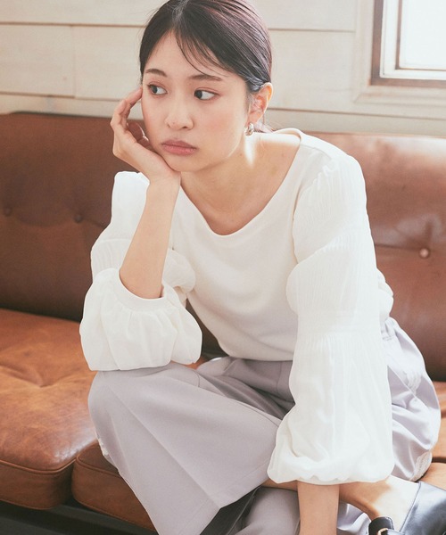 earth music&ecology（アースミュージックアンドエコロジー）の「マジョリカプリーツプルオーバー（Tシャツ/カットソー・レディース・ミント/オフホワイト/ピンクベージュ/サックスブルー/ブラック・FREE）」の6枚目の写真