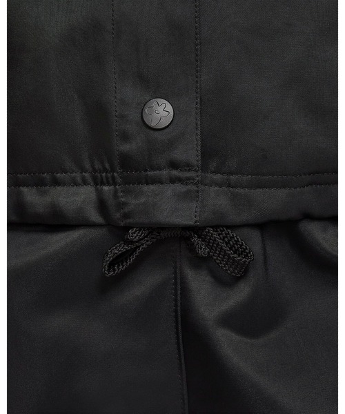 NIKE(ナイキ)の「NIKE/ナイキ キッズ ジャケット NY ガールズNSWカプセルジャケット FN8637-010(その他アウター・キッズ・ブラック・150cm/140cm/160cm/130cm)」の7枚目の写真