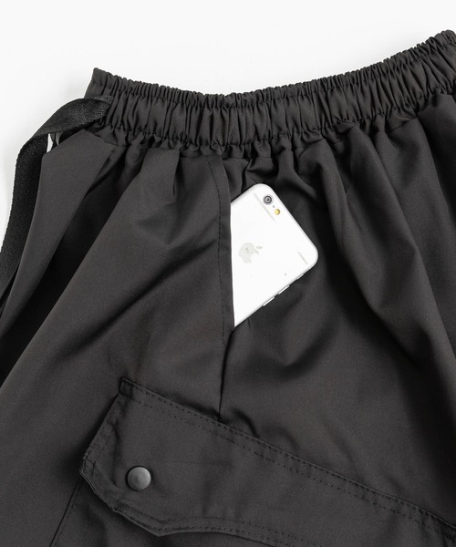 Ressaca(レサーカ)の「ワイドシルエット イージーカーゴショーツ(カーゴパンツ・メンズ・ブラック/カーキ・M/L/XL)」の3枚目の写真
