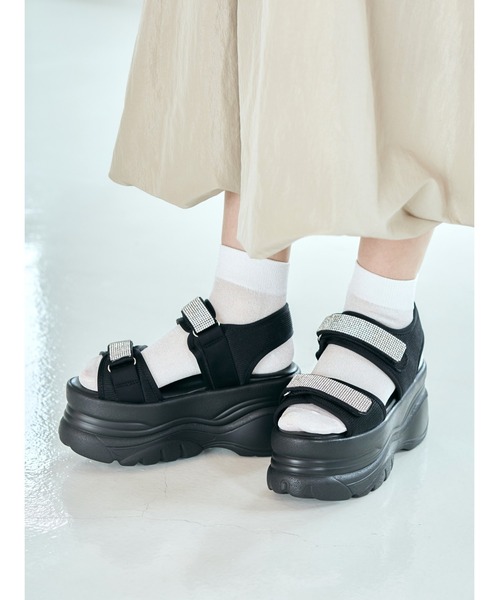 Mafmof（マフモフ）の「Mafmof(マフモフ)9cm厚底フラットソールラインストーンビジュースポーツサンダル（サンダル・レディース・ホワイト/ブラック・S/M/L/LL）」の12枚目の写真