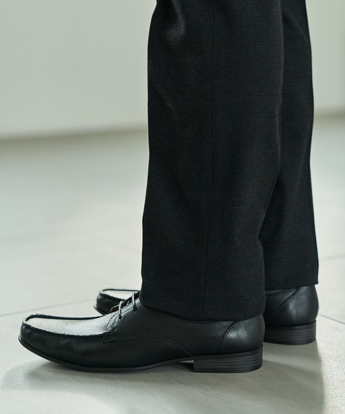 KATHARINE HAMNETT LONDON （キャサリンハムネットロンドン）の「KATHARINE HAMNETT LONDON/キャサリンハムネットロンドン ＜職人による手縫い＞ モカシンレースアップシューズ（モカシン/デッキシューズ・メンズ・ブラック/ブラウン・24.5/25/25.5/26/26.5/27）」の18枚目の写真