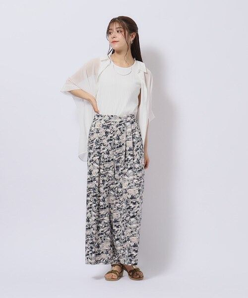 SHOO・LA・RUE(シューラルー)の「◆【ふかふか中敷き】片手で履ける Yストラップサンダル(サンダル・レディース・チャコールグレー/サンドベージュ/ダークオレンジ/カーキ/ブルー/イエロー・35/45)」の17枚目の写真